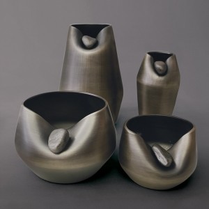 bacio-ceramic-sculpture-vase-adriani-e-rossi