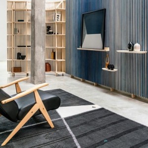 deep-blue-rug-mohebban-nomadismi