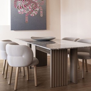 Getlucky Chair Moroso – Upholstered with Wooden Base