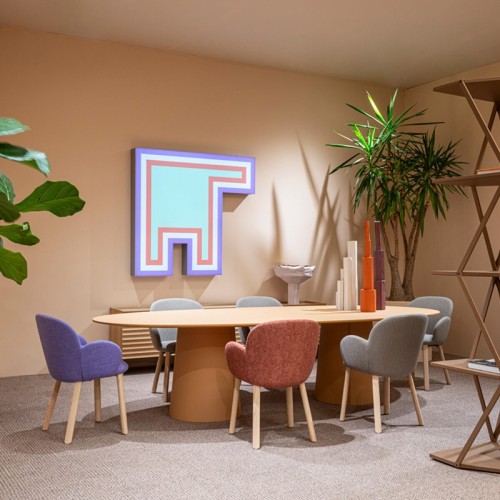 Tulp upholstered armchair by Moroso – Exclusive Discounts