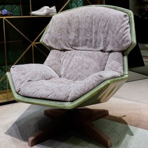 clarissa-santoni-armchair-moroso