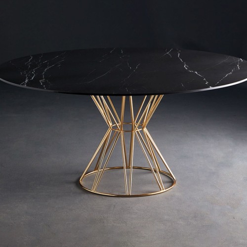 Circus Colico dining Table