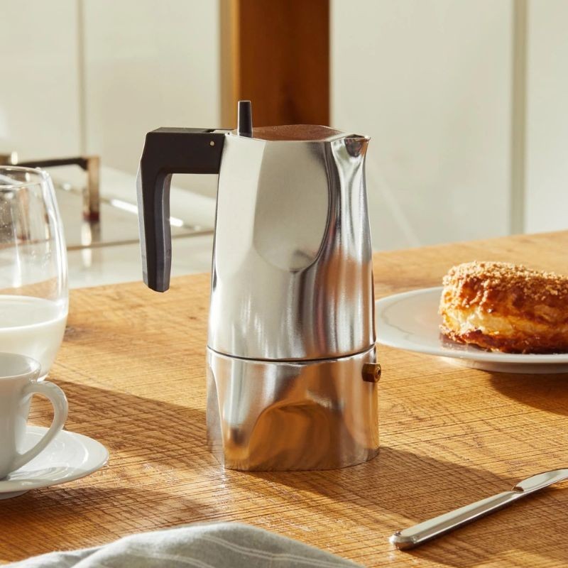 Ossidiana espresso coffee maker by Alessi | Arredare Moderno
