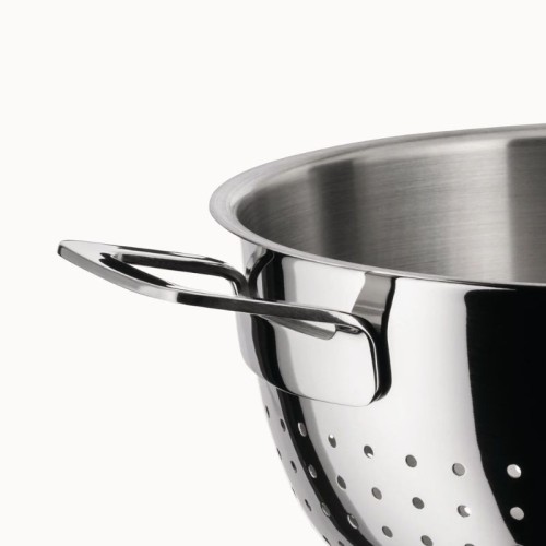 Pots & Pans Alessi Colander | Arredare Moderno
