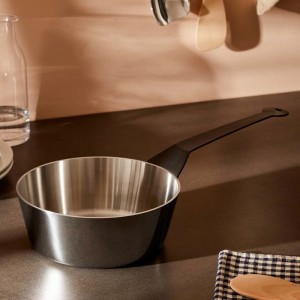 la-cintura-di-orione-alessi-sauteuse