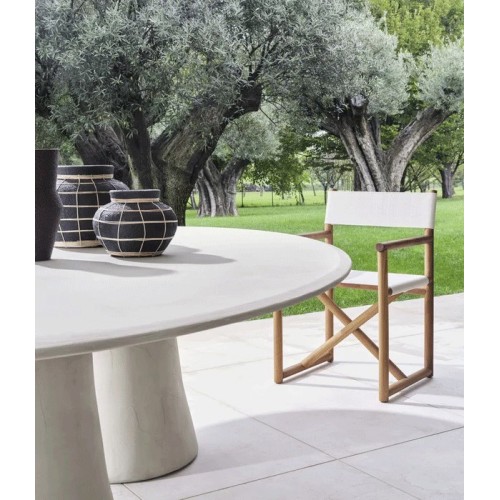 Noa Gervasoni oval table