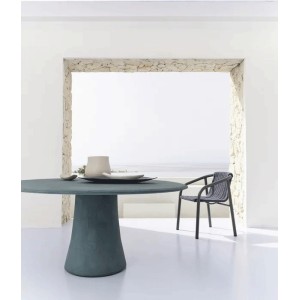 noa-gervasoni-round-table