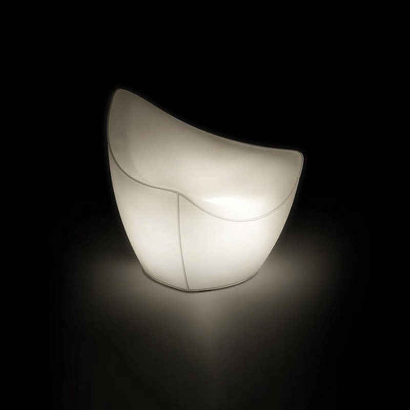 Vela Plust lightble armchair