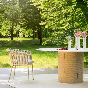 gianna-varaschin-table