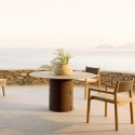 Gianna Varaschin outdoors Table