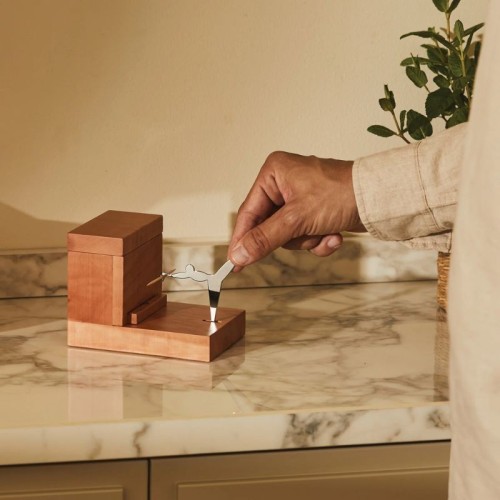 CO1369 Toothpick holder