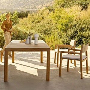 gianna-iroko-varaschin-table