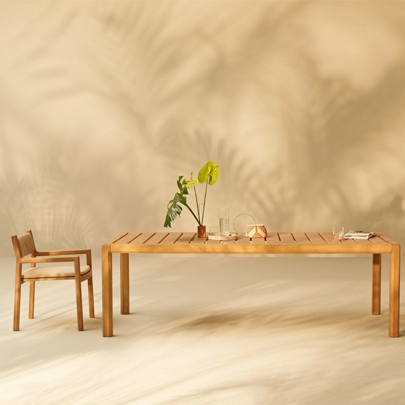 Gianna Iroko Varaschin Table