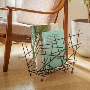 blow-up-alessi-magazine-holder