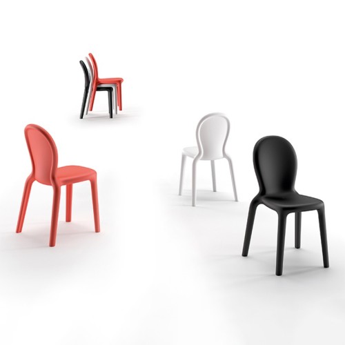 Chloé Plust Chair