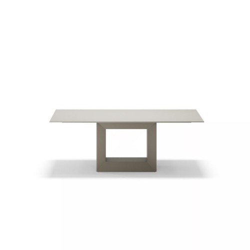 Vela Vondom illuminated table