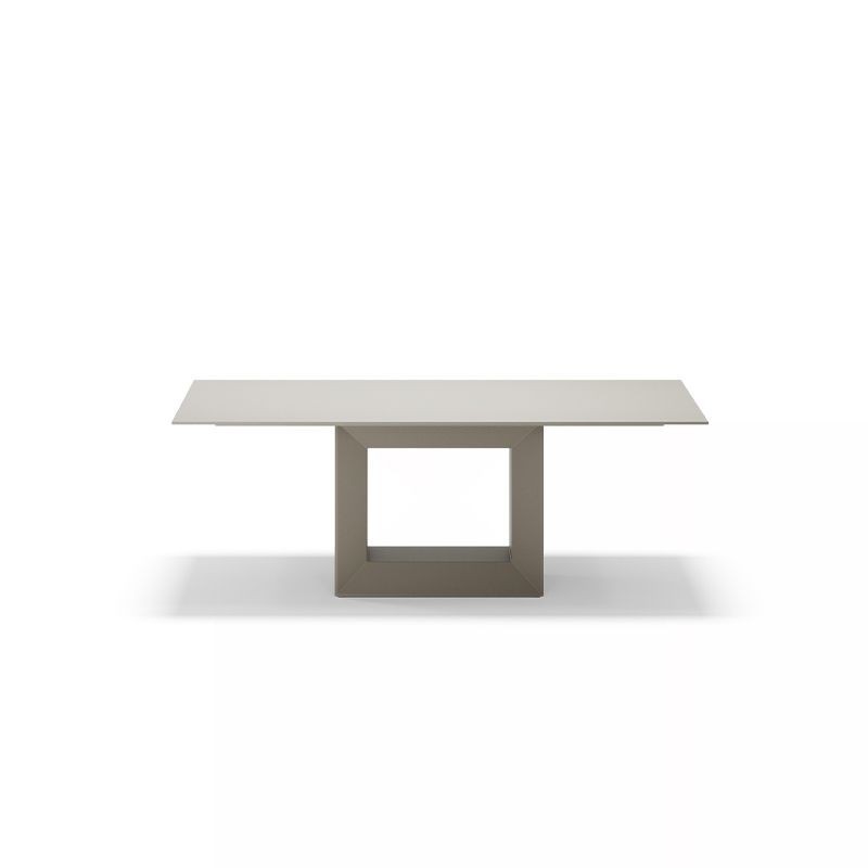 Vela Vondom illuminated table