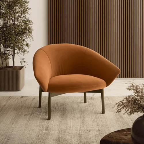 Petra Bontempi armchair – Armchair in Leather or Fabric