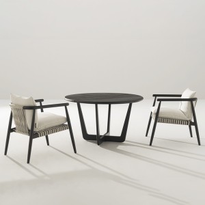 Reinka Désirée Table