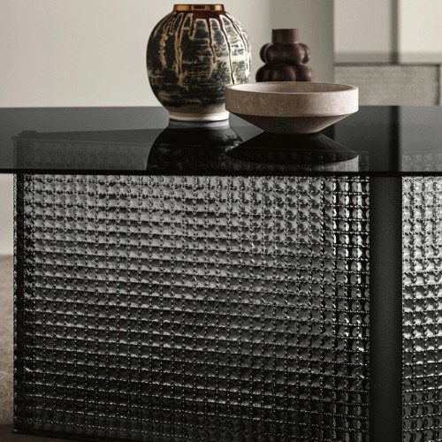 Bow Tonelli Design Table