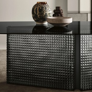 bow-tonelli-design-round-table