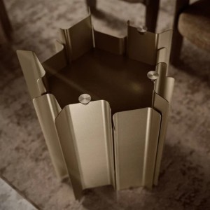 cathedral-tonelli-design-round-table
