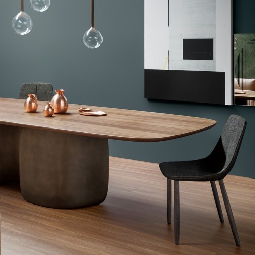 Chair By Bonaldo with wooden or metal legs
