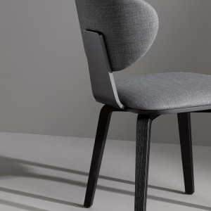 olos-chair-by-bonaldo-with-wooden-legs