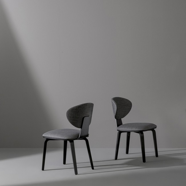 Olos Chair Met by Bonaldo with metal legs
