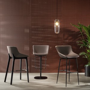 Artika Too swivel stool by Bonaldo