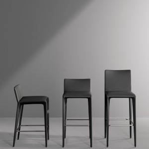 Filly Up Too high-back stool by Bonaldo