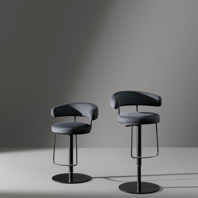 Neuilly too Bonaldo Stool with Swivel Base