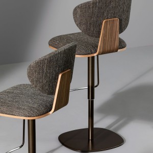 olos-too-bonaldo-stool-with-swivel-base
