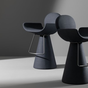 youpi-too-bonaldo-stool-with-swivel-base