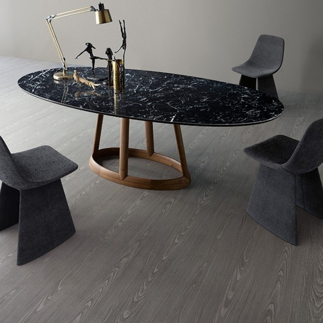 Greeny Bonaldo Oval Table Walnut Base