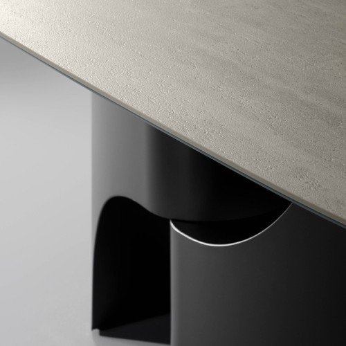 Taijitu Bonaldo Table with Barrel-Shaped Top