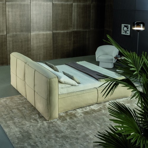 Fluff Bonaldo Bed by Mauro Lipparini
