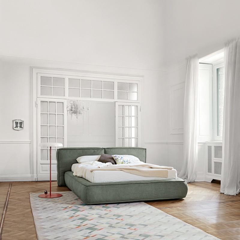 Fluff Bonaldo Bed by Mauro Lipparini