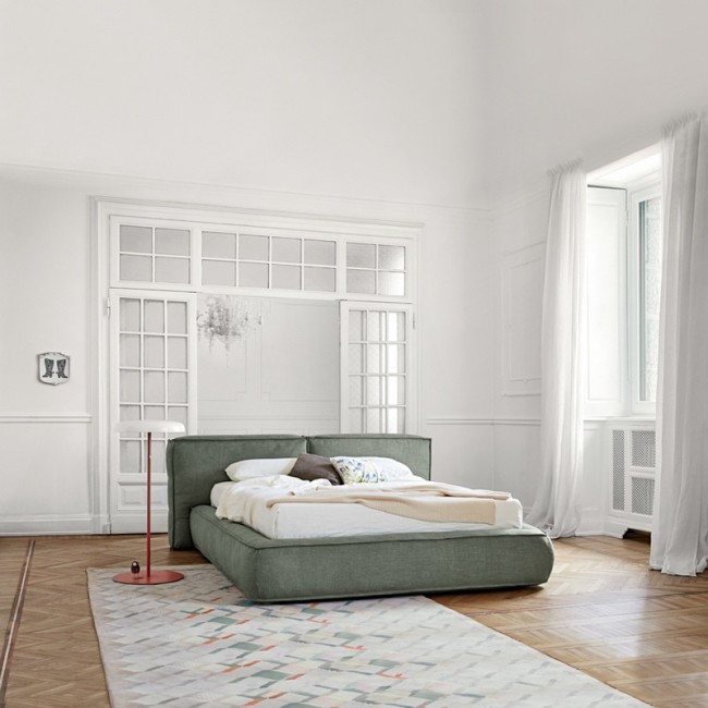 Fluff Bonaldo Bed by Mauro Lipparini