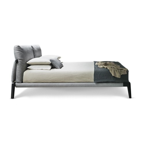 Kriss Bonaldo Bed by Maurizio and Silvia Varsi