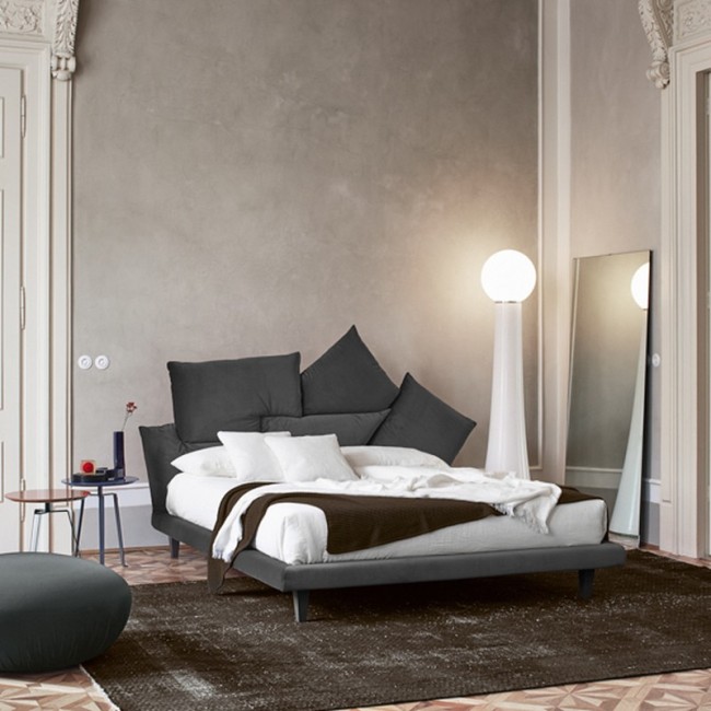Picabia Bonaldo Bed by Giuseppe Viganò