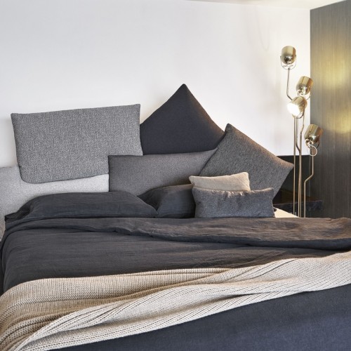 Picabia Bonaldo Bed by Giuseppe Viganò