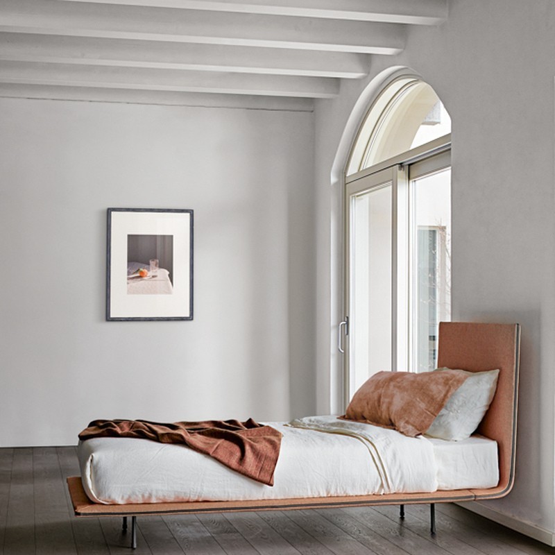 Thin Single Bed Bonaldo by Giuseppe Viganò