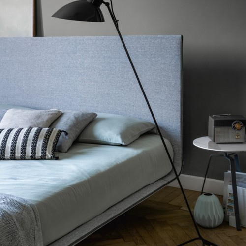 Thin Bonaldo Bed by Giuseppe Viganò
