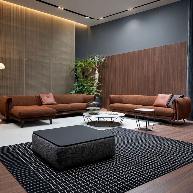 Saddle Bonaldo Linear Sofa