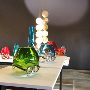 where-are-my-glasses-under-venini-vase-77750