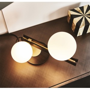 planeta-cattelan-italia-table-lamp