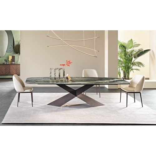 Kimi modern rug by Cattelan Italia in velvet with a soft-touch effect